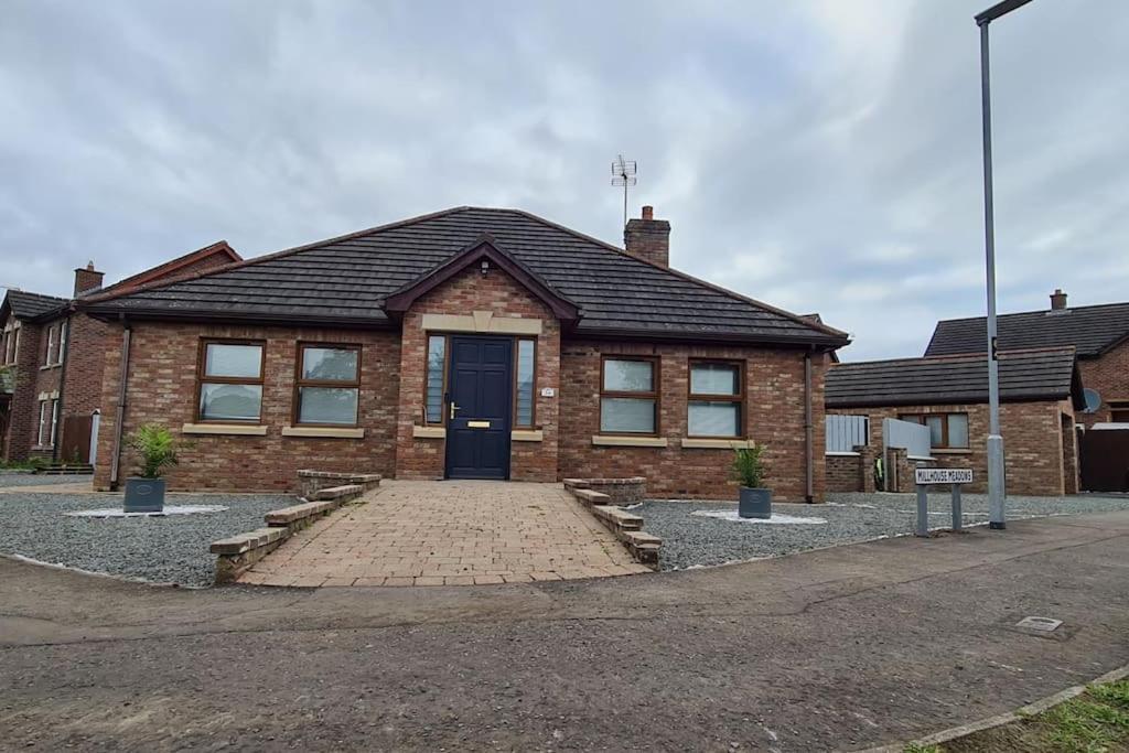 Millhouse Cottage A Luxury 3 Bed Bungalow Antrim Esterno foto